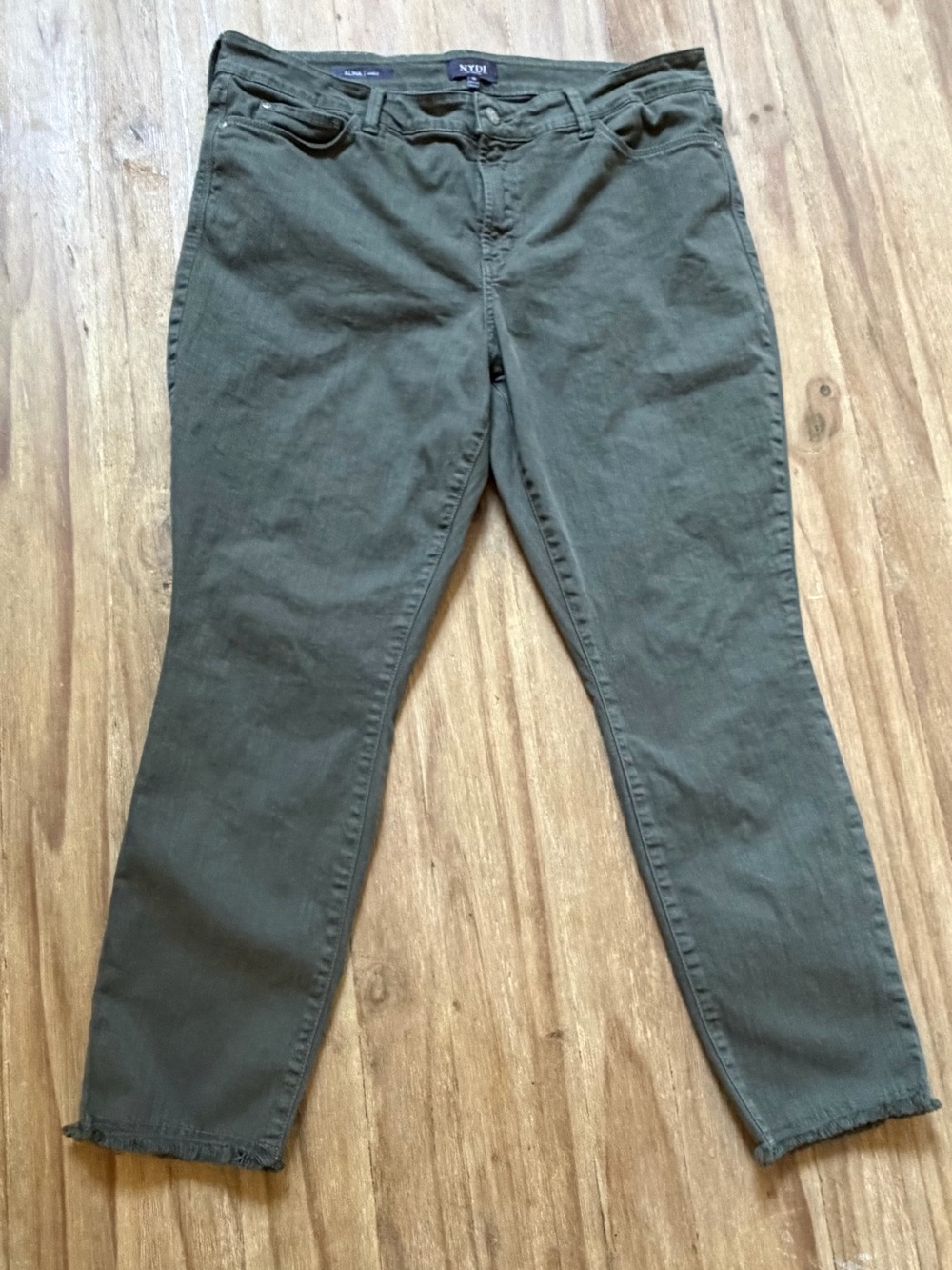NYDJ Topiary Green Alina Ankle Stretch Jeans - Picture 3 of 9